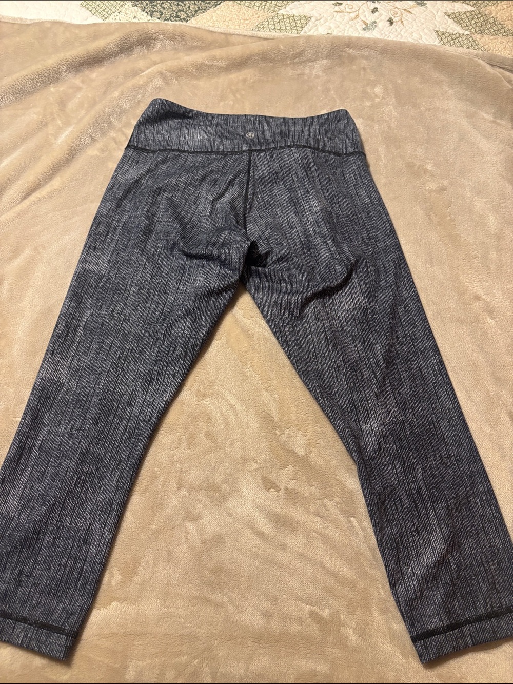 lululemon athletica Heathered Charcoal Gray High-Rise Capri Leggings